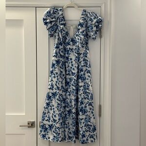 Abercrombie & Fitch long dress with puff sleeves